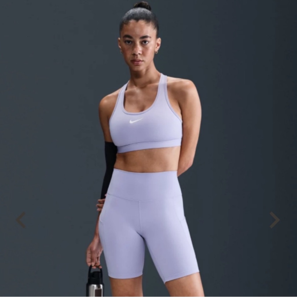 Nwt Nike Women's One High-Waisted 8" Bike Shorts With Pockets. Size Xs.